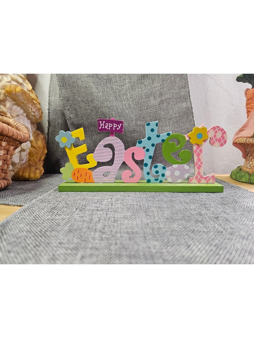 Colorful Wooden 'Happy Easter' Decorative Sign with Floral and Carrot Accents